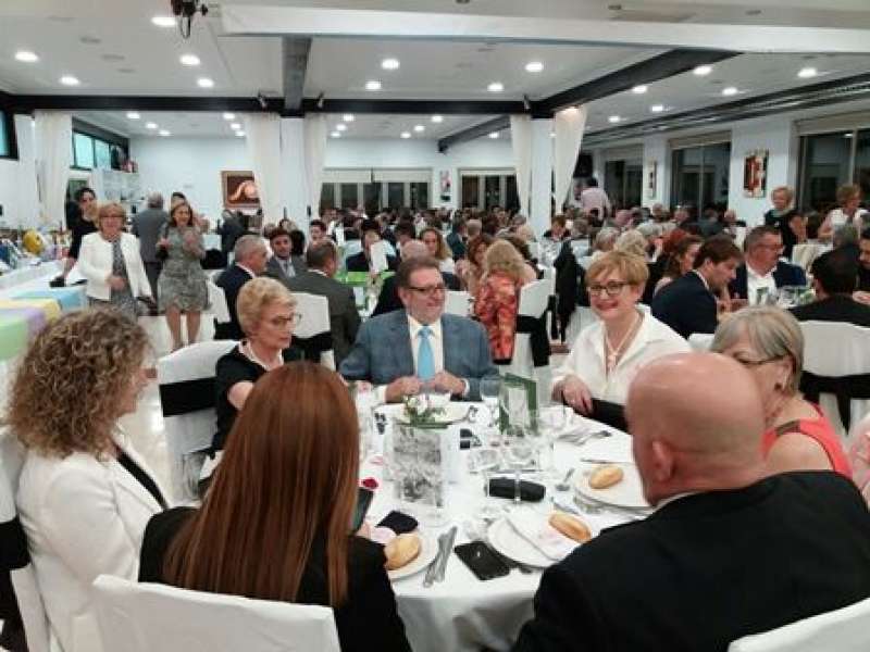 Cena solidaria contra el cáncer. EPDA Cena solidaria contra el cáncer. EPDA