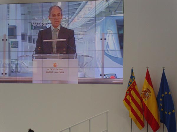 Camps en la inauguraci�n del AVE Madrid-Valencia. FOTO P. V.