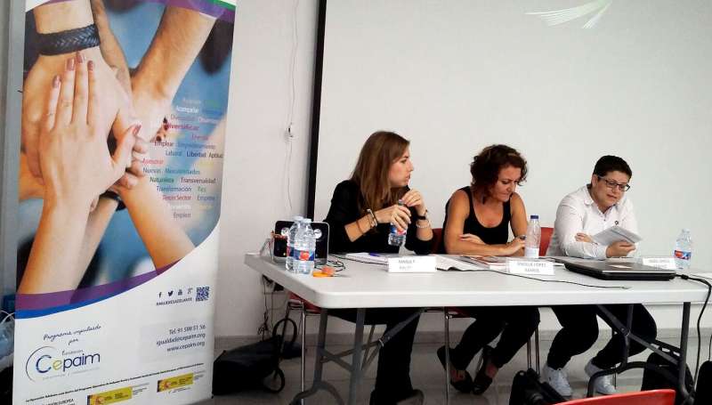 La Diputació y el Fondo Social Europeo implican a los hombres en la formación en materia de Igualdad. La Diputació y el Fondo Social Europeo implican a los hombres en la formación en materia de Igualdad.