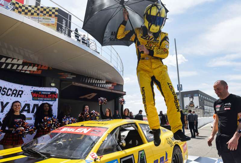 Alon Day volando. FOTO EPDA Alon Day volando. FOTO EPDA
