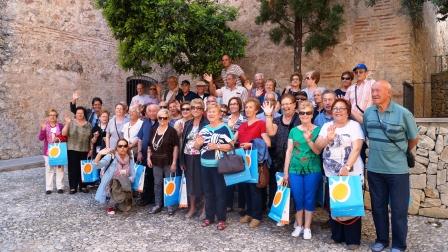 Mayores de 65 años en su viaje a la Safor. Foto EPDA Mayores de 65 años en su viaje a la Safor. Foto EPDA