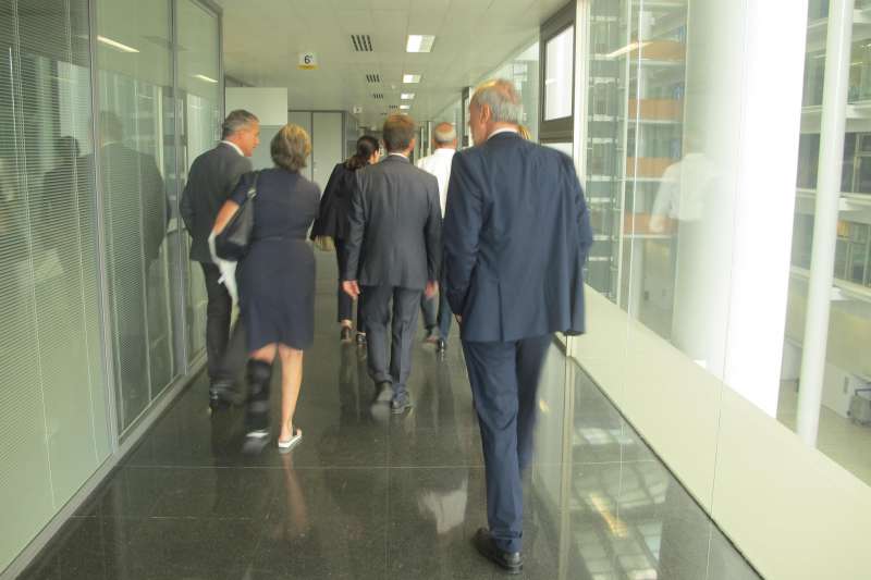 Los jueces pasean por la Ciudad de la Justicia. FOTO TSJCV Los jueces pasean por la Ciudad de la Justicia. FOTO TSJCV