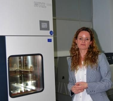 Inmaculada Orts, del Laboratorio de Corrosi�n y Recubrimientos de AIMME. Foto EPDA