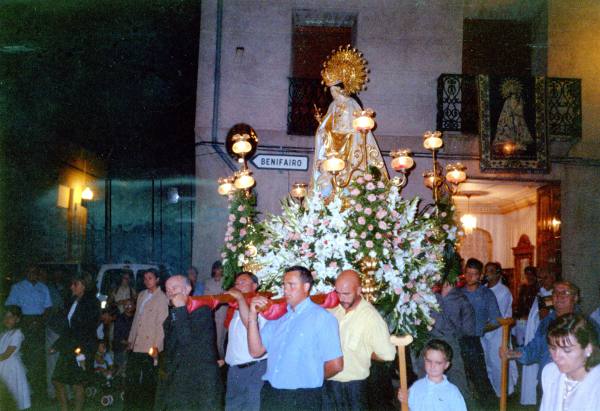 Procesión de la Virgen en Quartell. EPDA