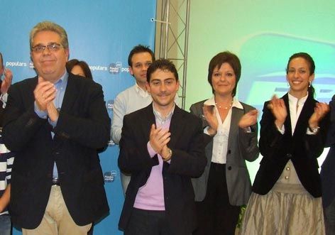 Medina y Gimeno antes de las elecciones municipales de 2011. FOTO PP MONCADA