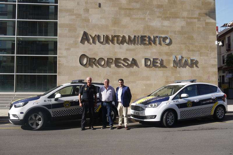 Nuevos coches de policía de Oropesa. EPDA Nuevos coches de policía de Oropesa. EPDA