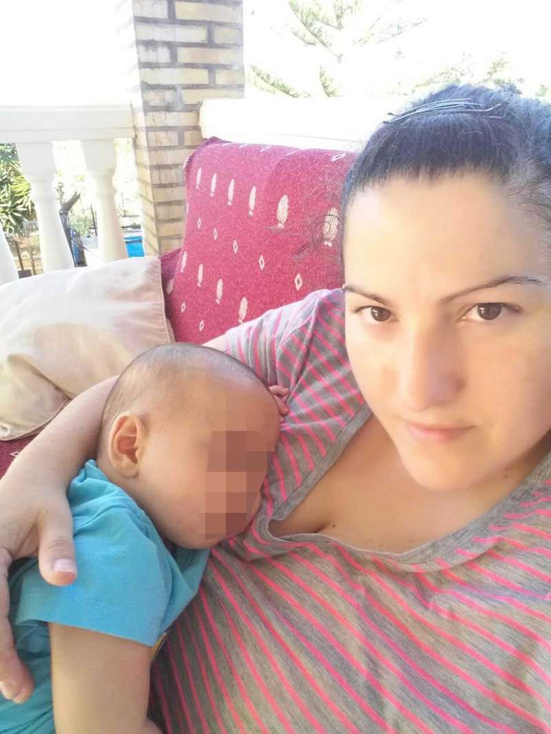 Mónica Martí con su bebé. EPDA Mónica Martí con su bebé. EPDA