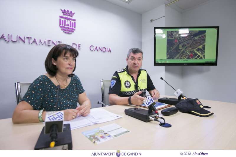 La regidora de Seguretat i Trànsit de Gandia i l La regidora de Seguretat i Trànsit de Gandia i l