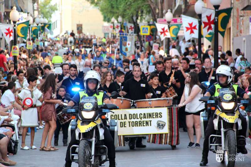 Dispositivos policiales en Torrent con motivo de las Fiestas. Dispositivos policiales en Torrent con motivo de las Fiestas.