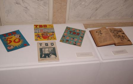 La Biblioteca del museo ha organizado una pequeña muestra de fondos bibliográficos y museográficos en torno al humor gráfico. FOTO: EPDA La Biblioteca del museo ha organizado una pequeña muestra de fondos bibliográficos y museográficos en torno al humor gráfico. FOTO: EPDA