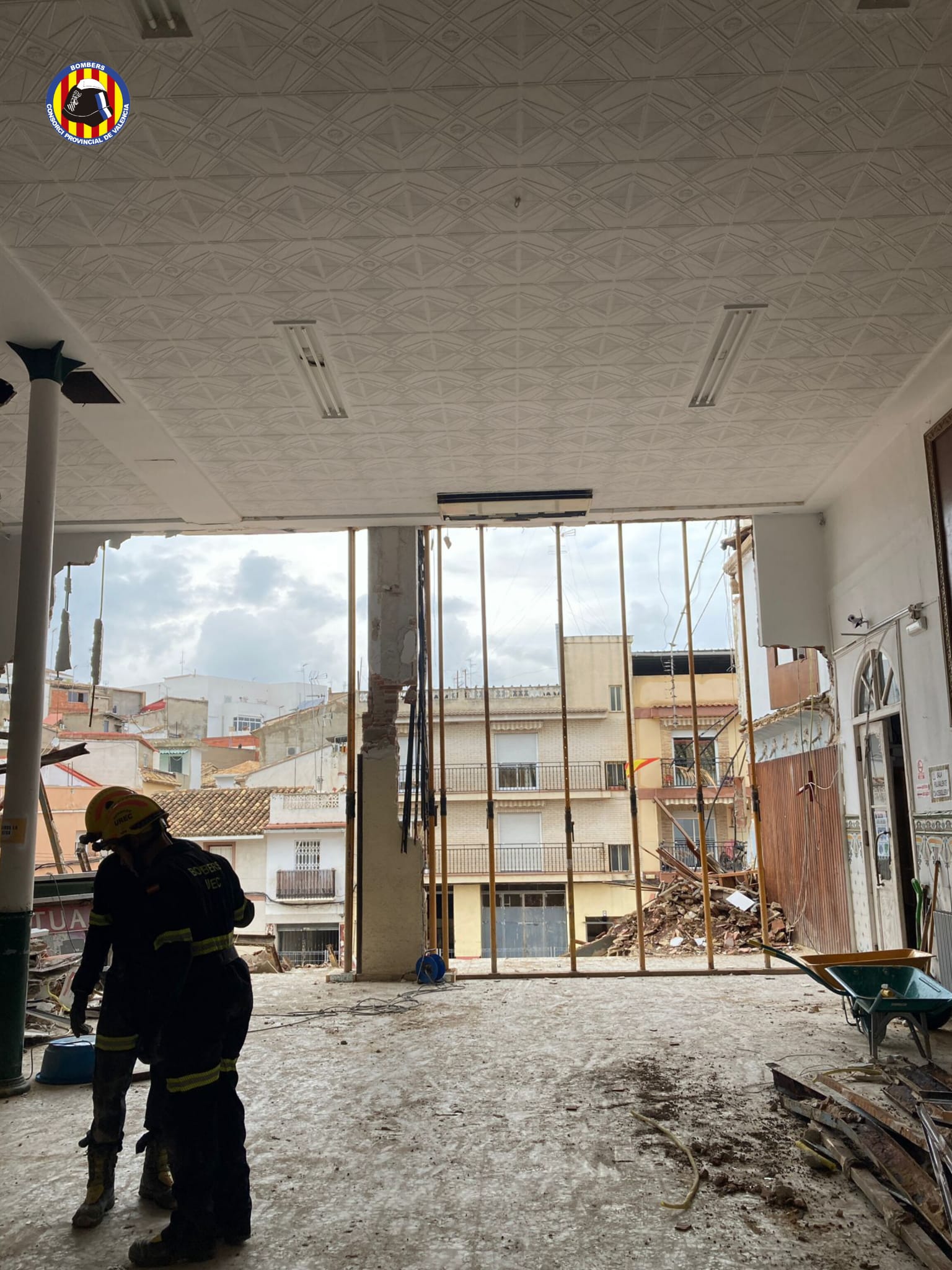 Imagen galería Los bomberos apuntalan edifcios históricos de Buñol y Chiva - 4038 | El Periódico de Aquí
