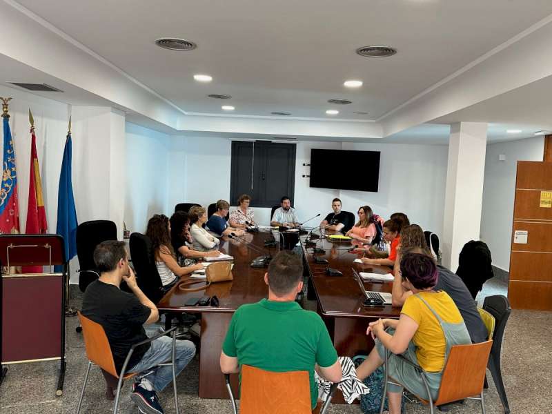 La reunin del Consell Escolar Municipal en Rafelbunyol. EPDA