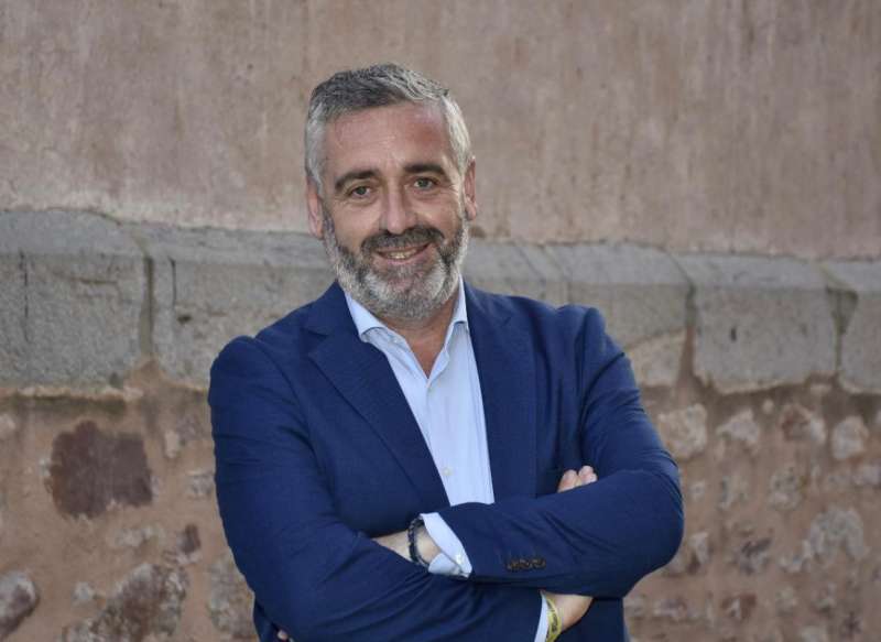 Carlos Gil. EPDA