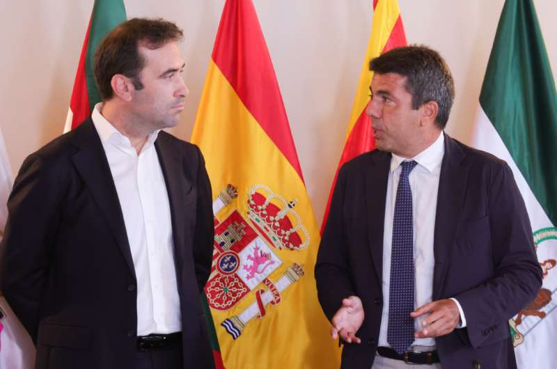 Carlos Cuerpo (i) junto a Carlos Mazn (d) | Generalitat