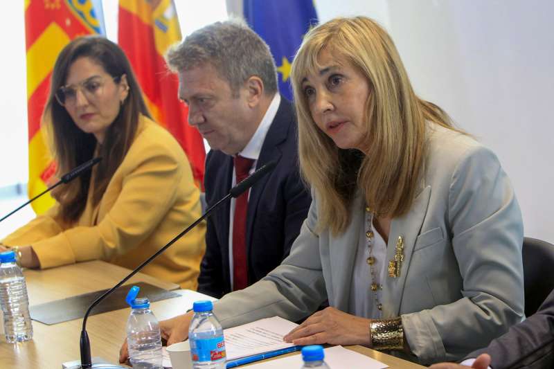 La presidenta del CGPJ, Isabel Perell (d), durante la inauguracin de las XXXIII Jornadas de Jueces Decanos de Espaa. EFEMorell
