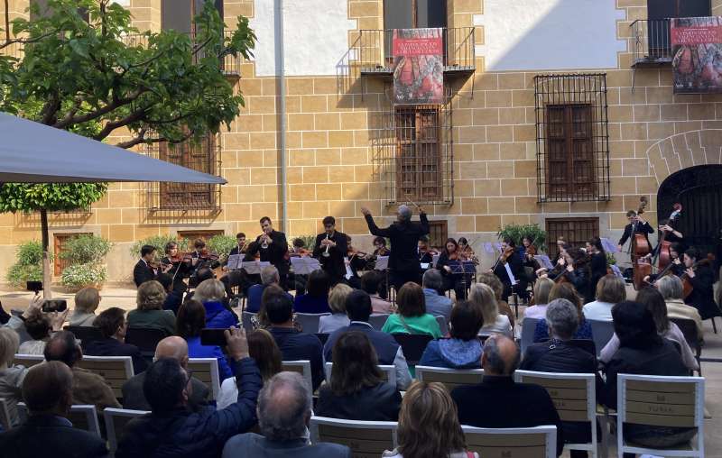 Concierto inaugural del ciclo Los conciertos del huerto en el Museo de la Seda de Valencia. EPDA