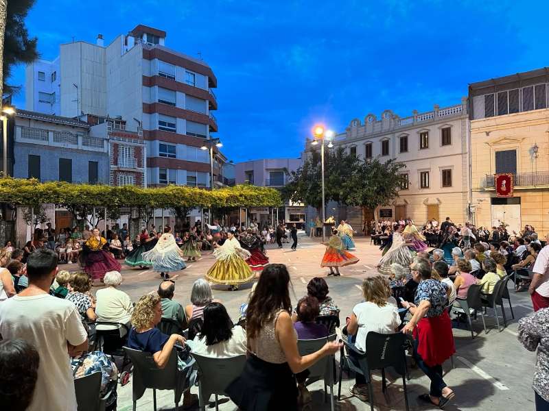 La cena popular del ao pasado. EPDA