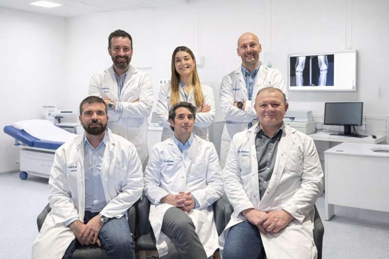 Equipo de traumatolog�a del Hospital Vithas Valencia Consuelo.  EPDA