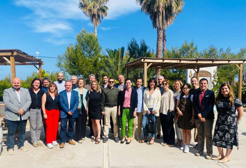 Jurado del concurso, formado por representantes de todas las empresas e instituciones participantes y los directivos de Onda Cero.  ONDA CERO SAGUNTO
