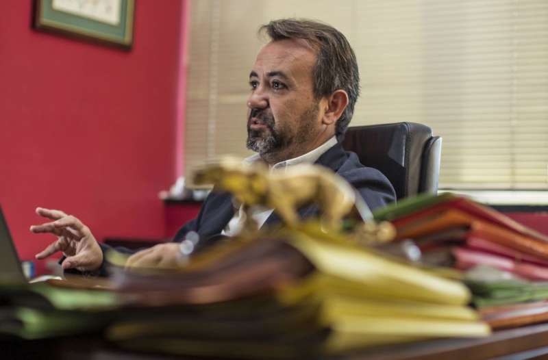 Imagen de archivo del presidente de SOS Raíces Adoptados, el abogado valenciano Enrique Vila. EFE/Manuel Bruque
