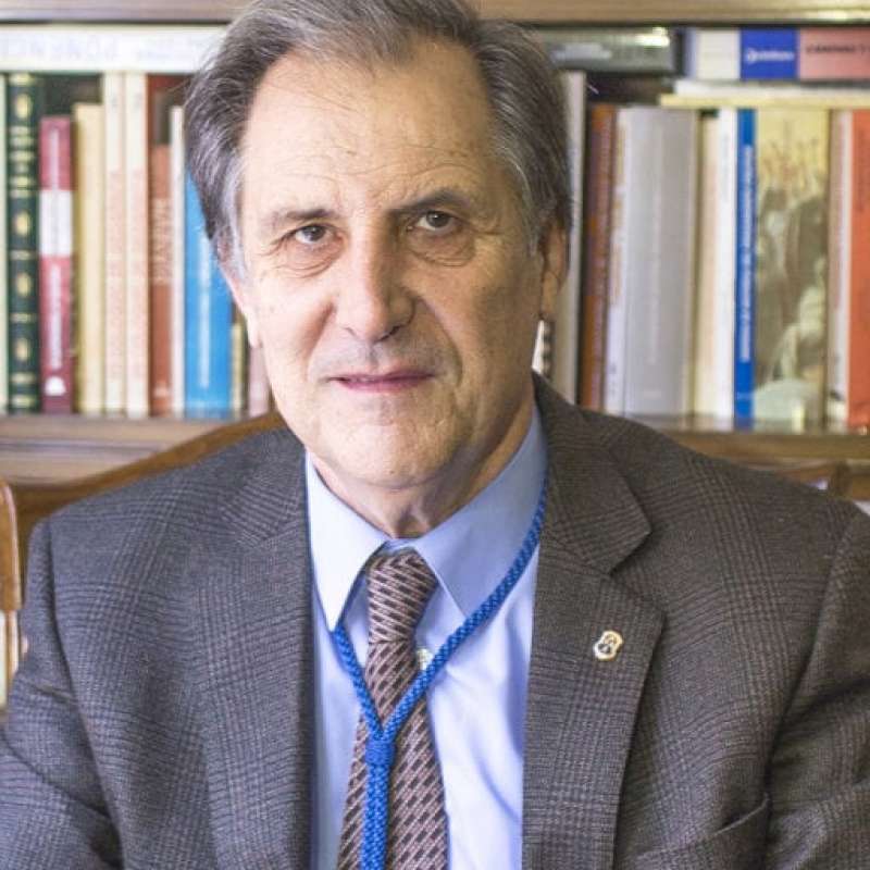 Federico Mart�nez Roda.  EPDA