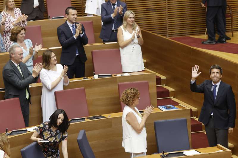 Carlos Mazn en el da de su investidura en Les Corts como president de la Generalitat, tras ganar su formacin las elecciones autonmicas. EFEKai Frsterling
