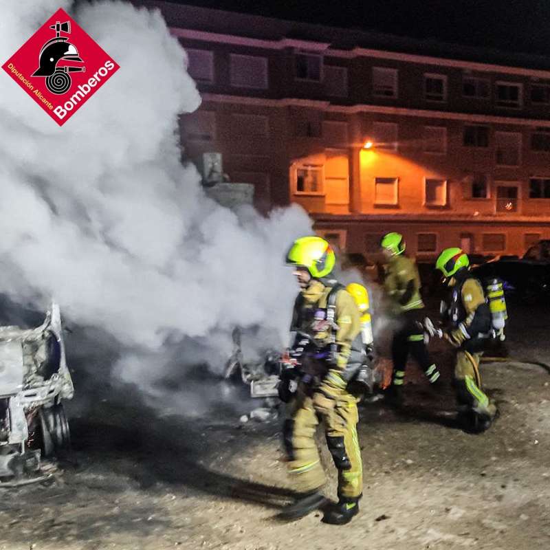 Foto de archivo de los bomberos de Alicante. /EPDA