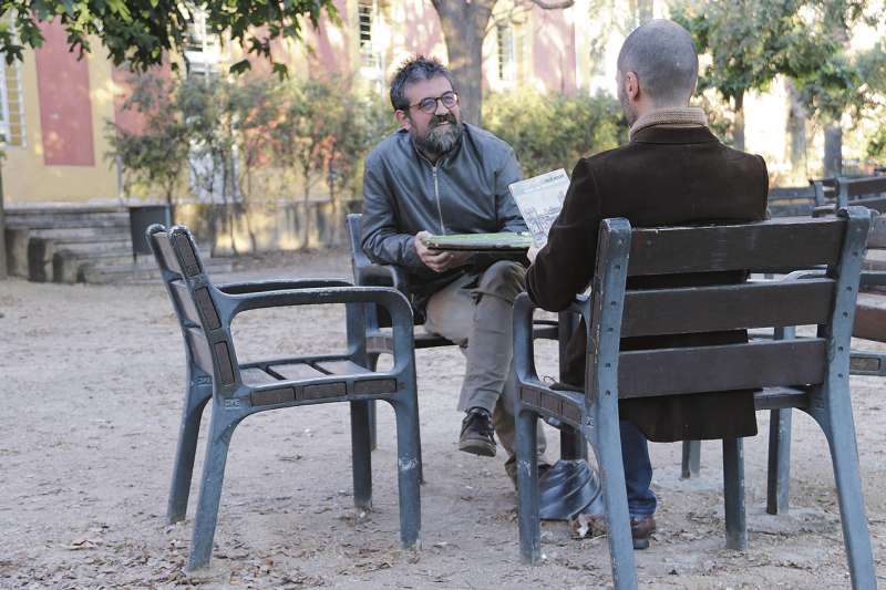 Un momento de la entrevista en el parque de Marxalenes
