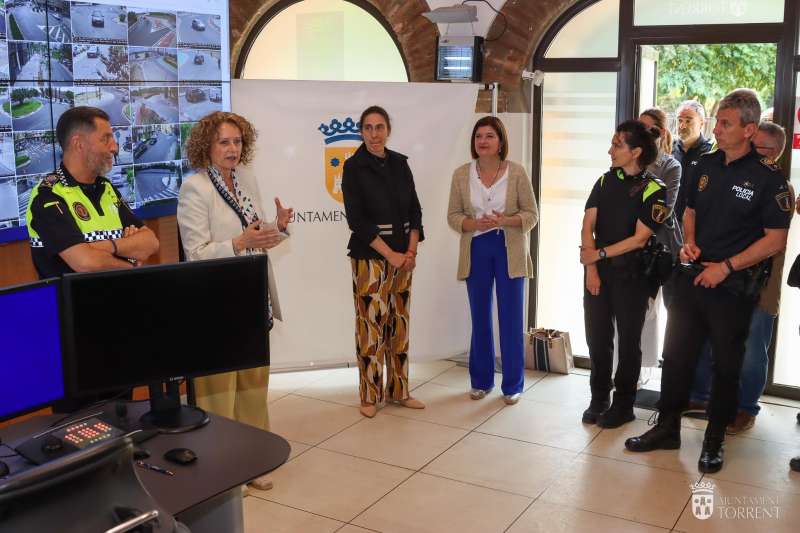 la alcaldesa, Amparo Folgado, presenta el proyecto. EPDA