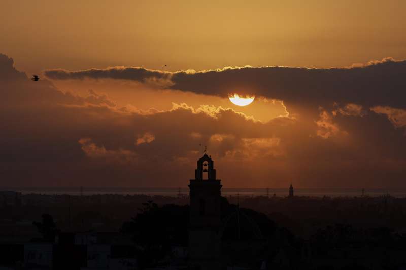 Vista general del amanecer en la ciudad de Valncia. EFEKai Frsterling
