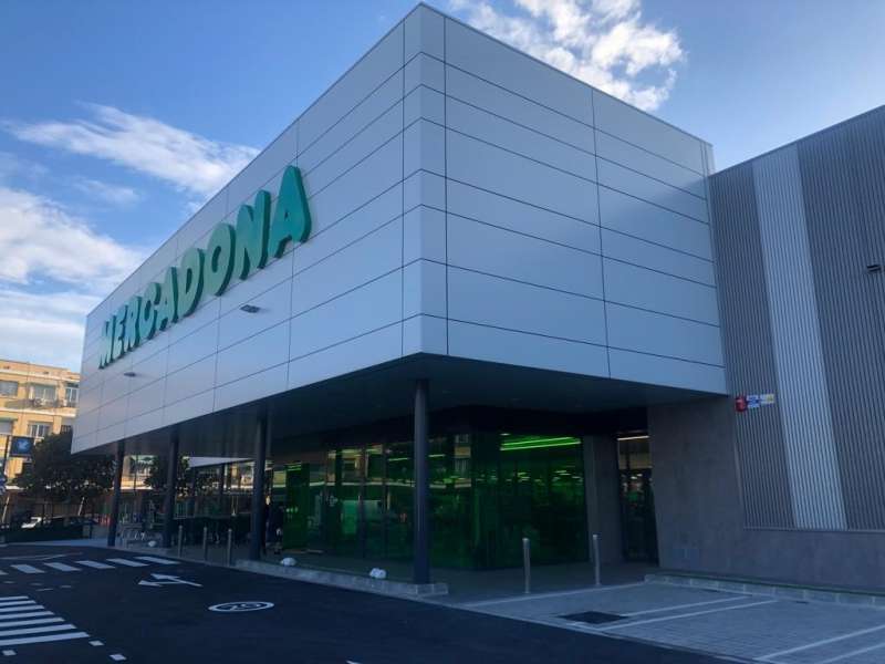 Mercadona es la empresa valenciana ms conocida en la pennsula ibrica. EPDA