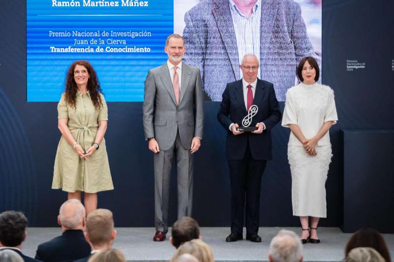 Ramn Martnez Mez ha recibido hoy el Premio Nacional de Investigacin Juan de la Cierva, en el rea de transferencia de conocimiento

