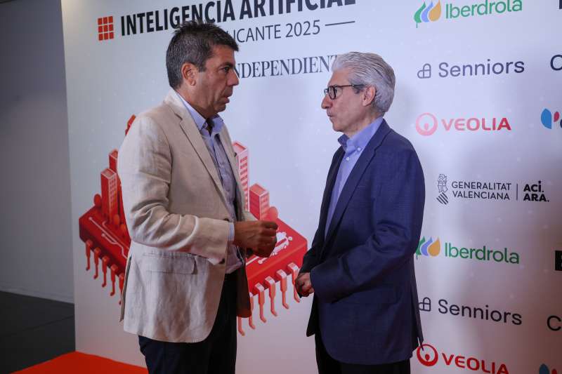 El presdient subraya la creacin de ?una cantera de talento? con los 14 centros de Secundaria que ya ofrecen la especialidad de Inteligencia Artificial y Big Data? o la red ValgrAI para transferir el conocimiento entre universidades y empresas. EPDA