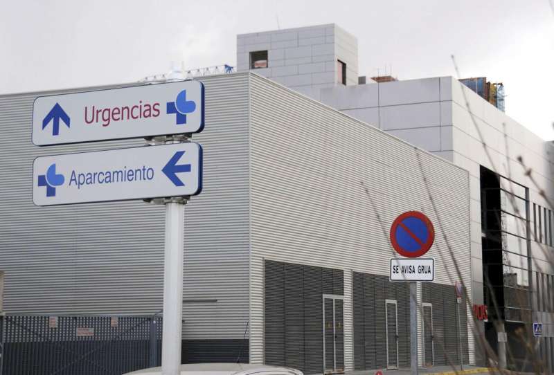 Entrada a Urgencias de un hospital. EFE/Javier Casares/Archivo
