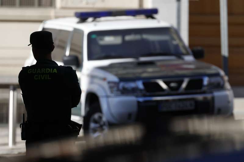 Imagen de archivo de un agente de la Guardia Civil  Foto: EFE
