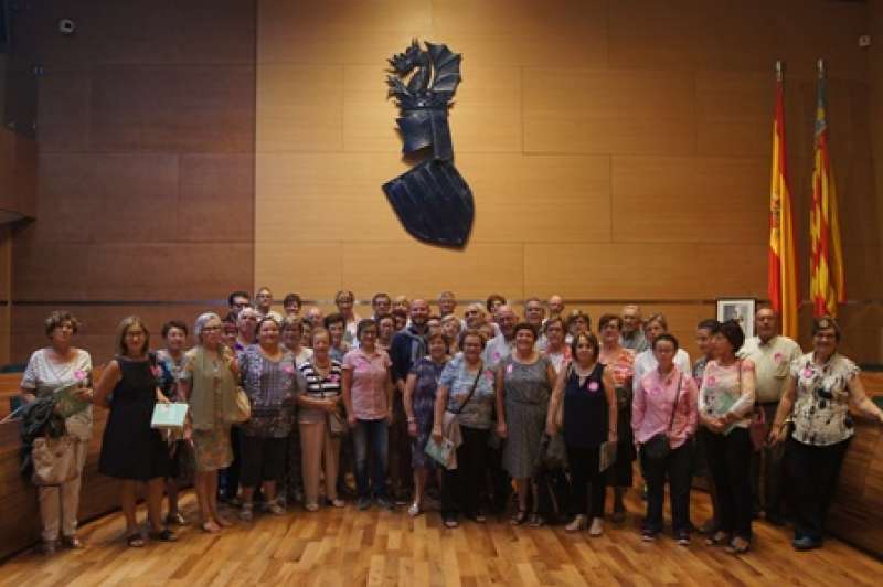 Foto de familia tras la visita a la Diputación. EPDA