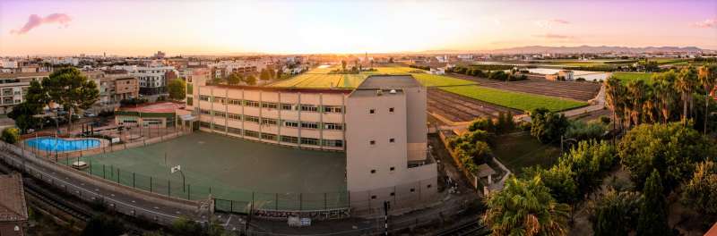 Vista a�rea del Colegio Yocris de Alm�ssera. EPDA