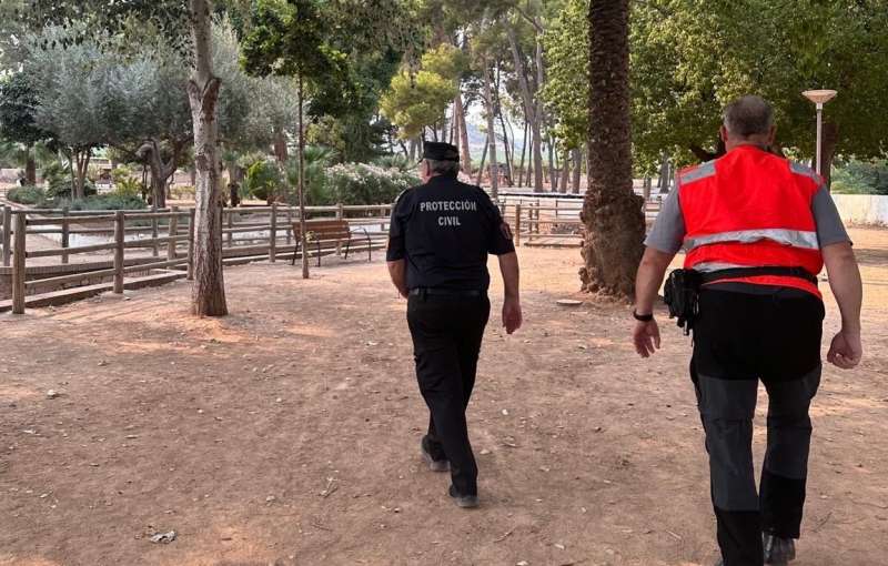 Agents de Protecci Civil a Quart de les Valls.  Foto: Aj. Quart