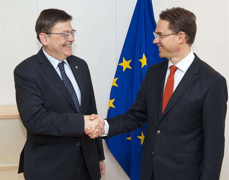Puig con el vicepresidente de la Comisión Europea y Comisario Europeo de Fomento del Empleo, Crecimiento, Inversión y Competitividad, Jyrki Katainen Puig con el vicepresidente de la Comisión Europea y Comisario Europeo de Fomento del Empleo, Crecimiento, Inversión y Competitividad, Jyrki Katainen