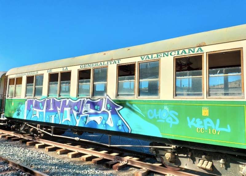 Trenes valencianos vandalizados? Plataforma de entidades defensoras del ferrocarril 