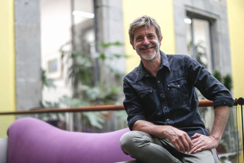 El novelista grfico y dibujante espaol Paco Roca posa durante una entrevista con EFE. EFEIsaac Esquivel
