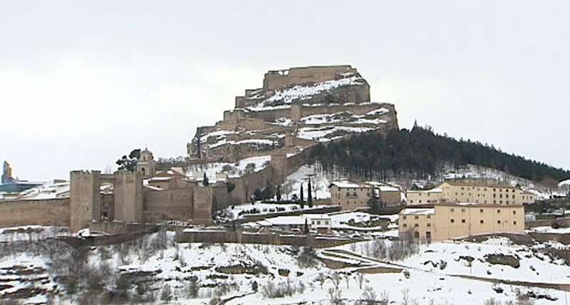 Imagen de archivo de la localidad de Morella, en Castellón, nevada tras el temporal. EFE/EFE TV
