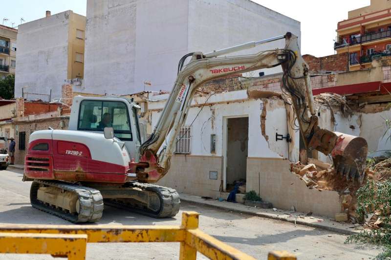 Torrent inicia la demolicin urgente de 45 viviendas en riesgo tras la dana. EPDA