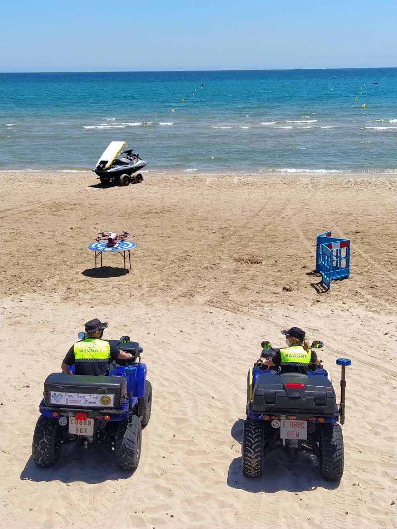 La Policía de Playas inicia hoy los servicios en las playas de Sagunt