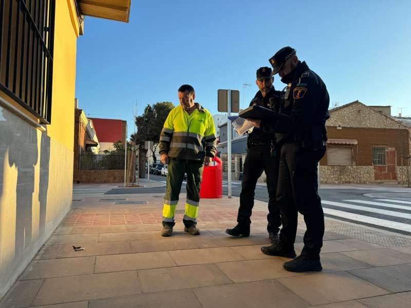 Campa�a ADN canino en Paterna.EPDA