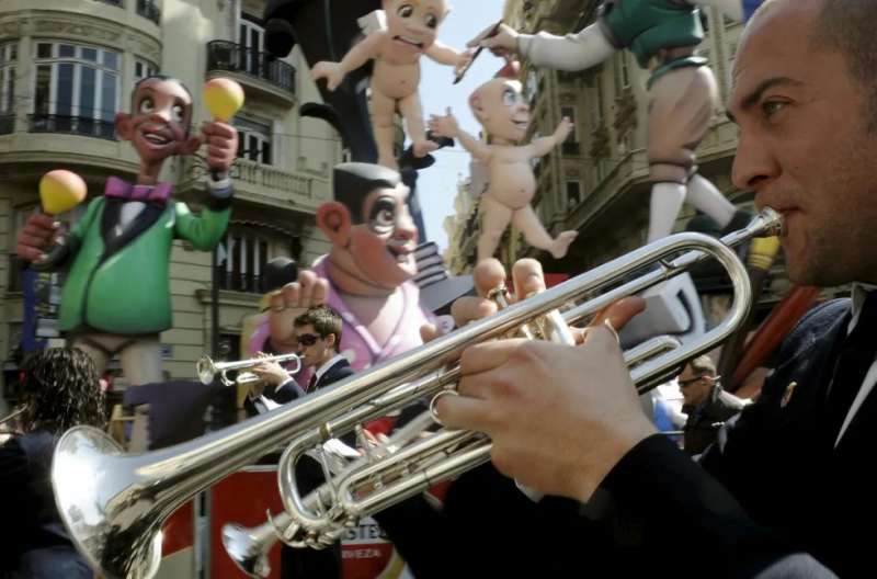 Consigli se sei un turista a Valencia durante Las Fallas.  EPDA