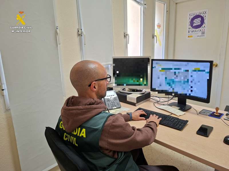 Imagen de un agente de la Guardia Civil. EPDA