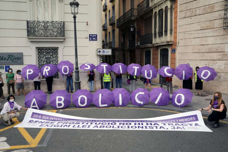 Imagen de archivo de una concentración en Valencia del Front Abolicionista para exigir una ley que acabe 