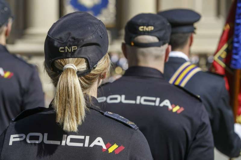 Varios agentes de PolicÃ­a Nacional, en una imagen de archivo. EFE
