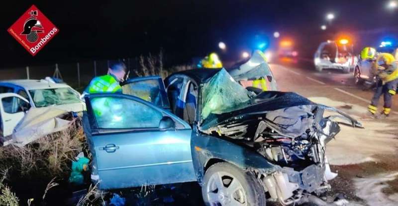 Imagen del suceso cedida por el consorcio provincial de Bomberos de Alicante. EFE